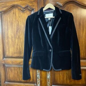 New Banana Republic Black Velvet Blazer Size 4, Fully Lined